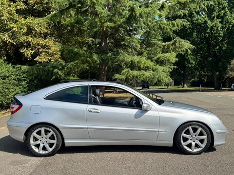 Mercedes-Benz C Class C220 CDI SE SPORTS 8