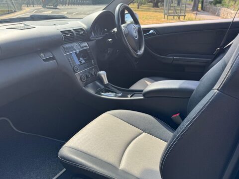 Mercedes-Benz C Class C220 CDI SE SPORTS 13