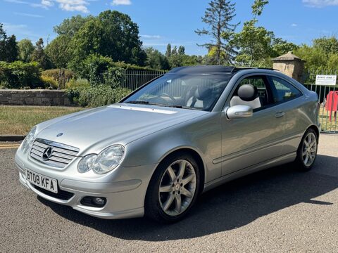 Mercedes-Benz C Class C220 CDI SE SPORTS 3