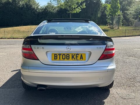 Mercedes-Benz C Class C220 CDI SE SPORTS 6