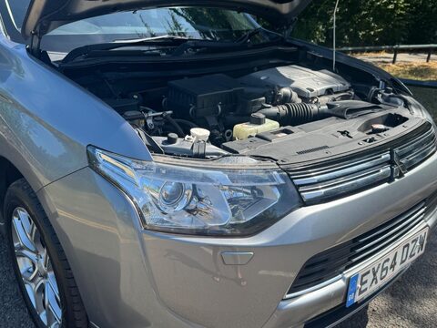 Mitsubishi Outlander PHEV GX 4H 2