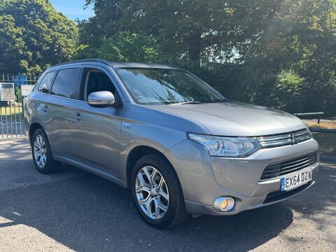 Mitsubishi Outlander PHEV GX 4H 3