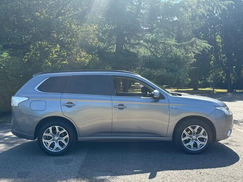 Mitsubishi Outlander PHEV GX 4H 10