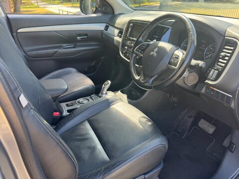 Mitsubishi Outlander PHEV GX 4H 20