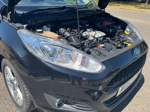 Ford Fiesta ZETEC 23