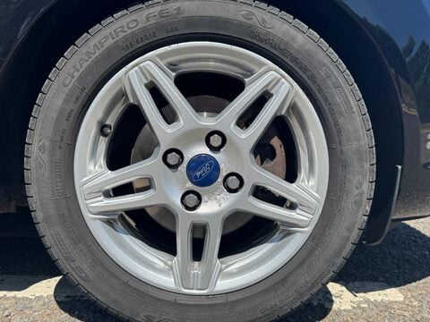 Ford Fiesta ZETEC 10