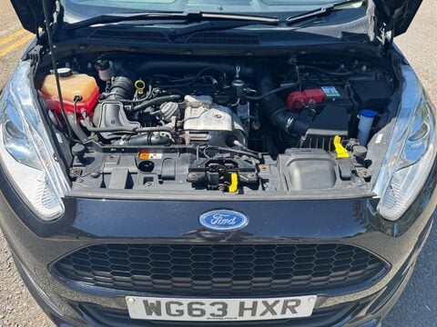 Ford Fiesta ZETEC 24