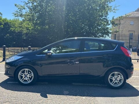 Ford Fiesta ZETEC 4