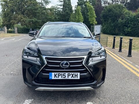 Lexus NX 300H PREMIER 2