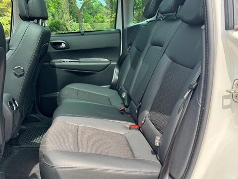 Peugeot 3008 BLUE HDI S/S ALLURE 17
