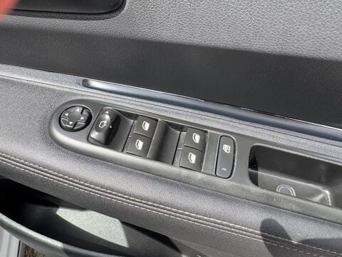 Peugeot 3008 BLUE HDI S/S ALLURE 33