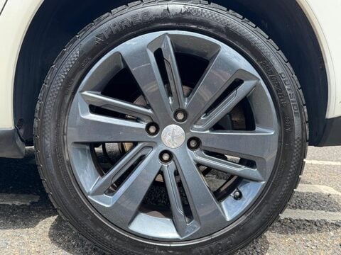 Peugeot 3008 BLUE HDI S/S ALLURE 11