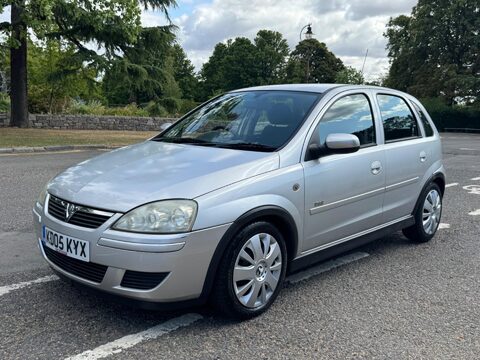 Vauxhall Corsa DESIGN 16V 3
