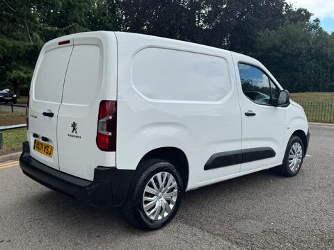 Peugeot Partner BLUEHDI PROFESSIONAL PREMIUM L1 7