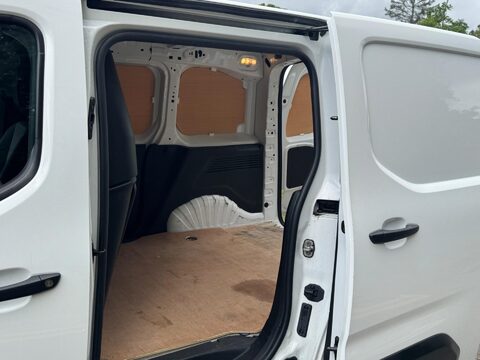 Peugeot Partner BLUEHDI PROFESSIONAL PREMIUM L1 16
