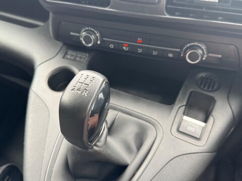 Peugeot Partner BLUEHDI PROFESSIONAL PREMIUM L1 22