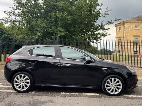 Alfa Romeo Giulietta JTDM-2 VELOCE 8
