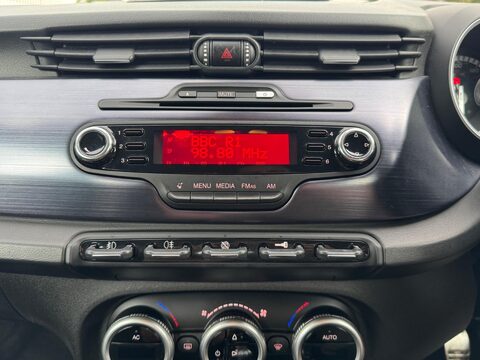 Alfa Romeo Giulietta JTDM-2 VELOCE 26