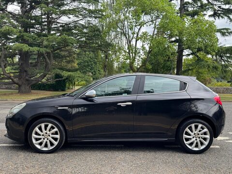 Alfa Romeo Giulietta JTDM-2 VELOCE 4