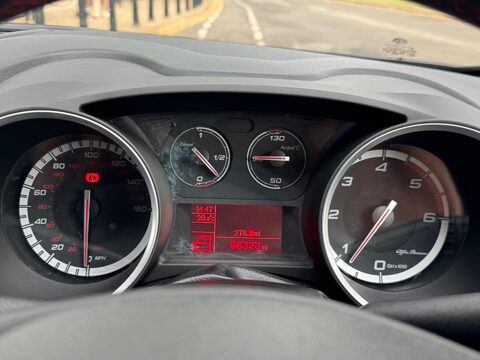 Alfa Romeo Giulietta JTDM-2 VELOCE 24