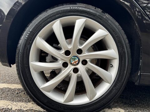 Alfa Romeo Giulietta JTDM-2 VELOCE 10