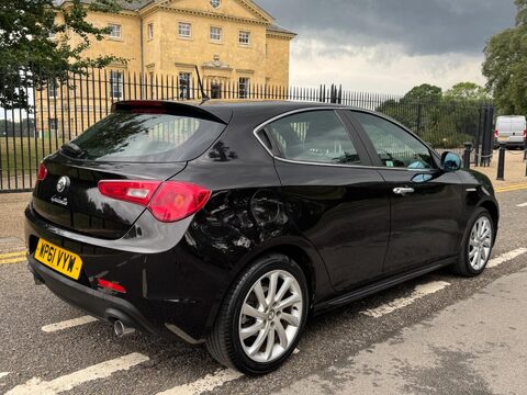 Alfa Romeo Giulietta JTDM-2 VELOCE 7