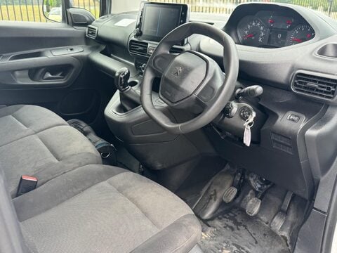 Peugeot Partner BLUEHDI PROFESSIONAL L1 19