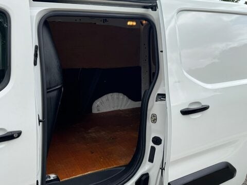 Peugeot Partner BLUEHDI PROFESSIONAL L1 15