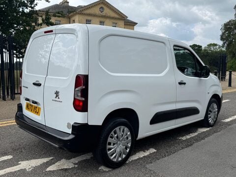 Peugeot Partner BLUEHDI PROFESSIONAL L1 7