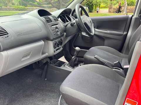 Suzuki Ignis GLX 4GRIP VVT-S 14
