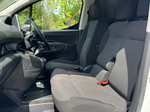 Peugeot Partner BLUEHDI PROFESSIONAL L2 12