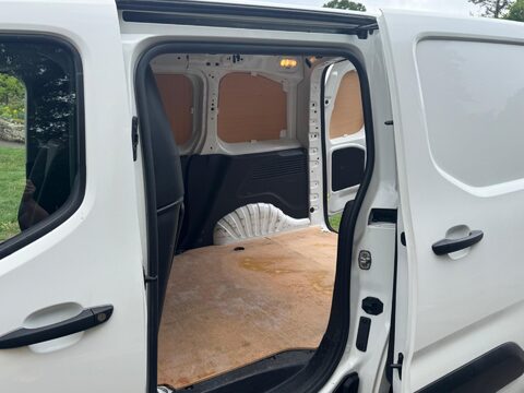 Peugeot Partner BLUEHDI PROFESSIONAL L1 15