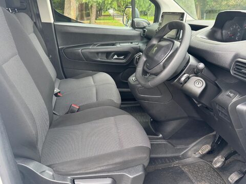 Peugeot Partner BLUEHDI PROFESSIONAL L1 18