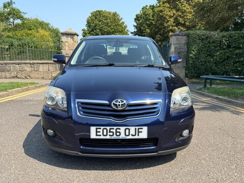 Toyota Avensis T3-X VVT-I 2