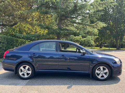Toyota Avensis T3-X VVT-I 7