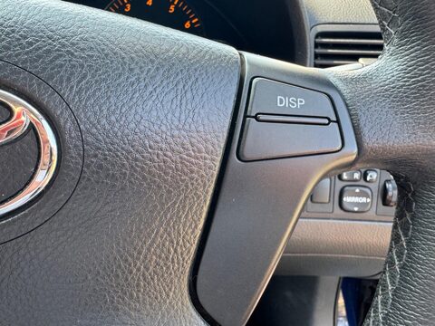 Toyota Avensis T3-X VVT-I 27