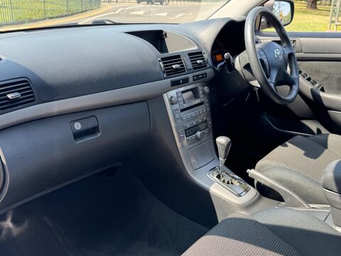 Toyota Avensis T3-X VVT-I 15