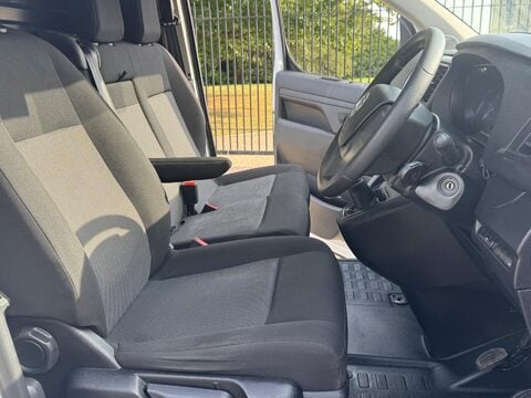 Vauxhall Vivaro L2H1 F2900 PRO S/S 20