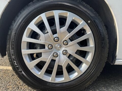 Vauxhall Vivaro L2H1 F2900 PRO S/S 11