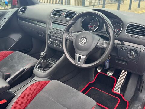 Volkswagen Golf GT TSI 32