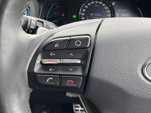 Hyundai IONIQ PREMIUM SE MHEV 24
