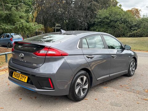 Hyundai IONIQ PREMIUM SE MHEV 7