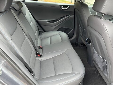 Hyundai IONIQ PREMIUM SE MHEV 18