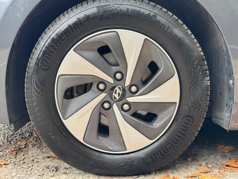 Hyundai IONIQ PREMIUM SE MHEV 12