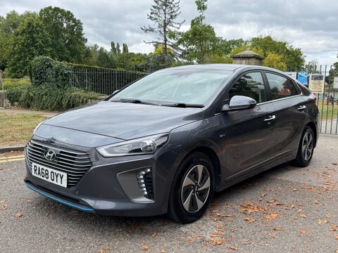 Hyundai IONIQ PREMIUM SE MHEV 3