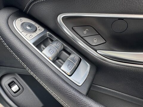 Mercedes-Benz C Class C 300 AMG LINE 23