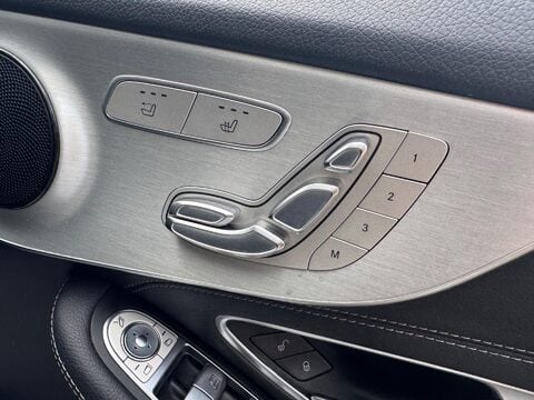 Mercedes-Benz C Class C 300 AMG LINE 22