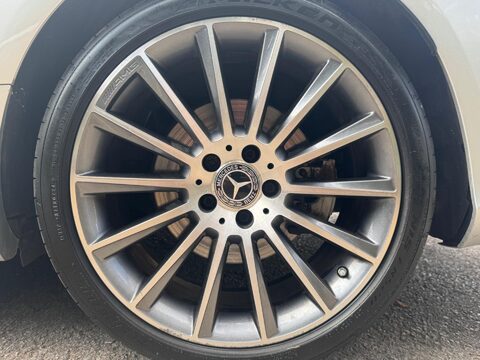 Mercedes-Benz C Class C 300 AMG LINE 12