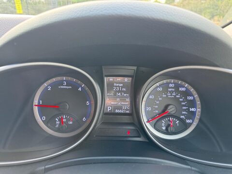 Hyundai SANTA FE CRDI PREMIUM 27