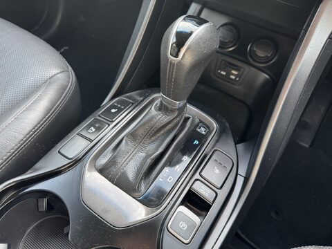 Hyundai SANTA FE CRDI PREMIUM 33